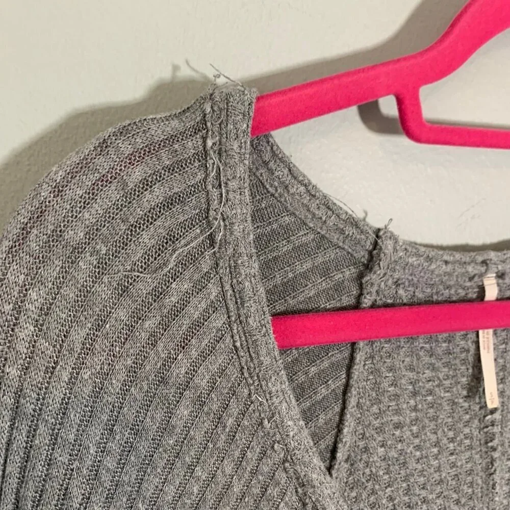 Free People Ventura Gray Waffle Knit Thermal Scoop Neck High‎ Low Top Small